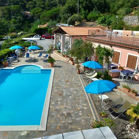 Apartmán Casa Vacanze Deluxe *